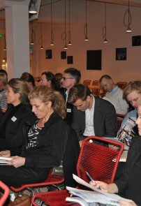 Et opmærksomt publikum fra organisationer, virksomheder og bureauer. Foto: Lisbeth Eckhardt-Hansen, DKF